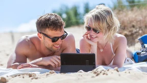 So verwahren und verwalten Sie Fotos im Urlaub