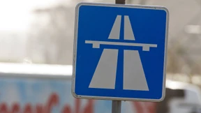 Mysteriöser Fußgänger macht Autobahn unsicher