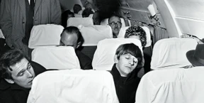 Traum vom Bett in der Holzklasse