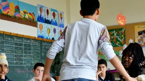 1100 Stellen an Schulen für Flüchtlingskinder