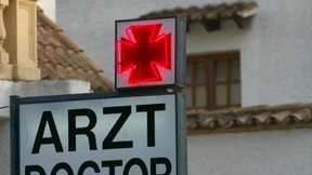 Vorsicht bei Versicherungsangeboten auf Reiseportalen