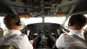 Lufthansa-Maschine muss notlanden 