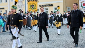 Kretschmer kämpft gegen die Wut der Sachsen