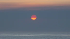 Und versinkt im Meer