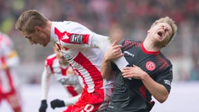 Spitzenreiter Düsseldorf zeigt Nerven