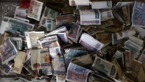 Myanmars Währung stürzt ins Bodenlose