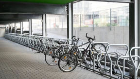 Wie man Radler zur Zugnutzung bringen kann