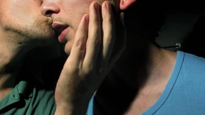 Man muss sich doch in eine Frau verlieben, oder?