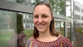 Auch Wiesbadener Studentin segelt zu Klimakonferenz in Chile