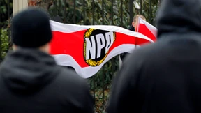Bundestag will NPD-Verbotsantrag prüfen