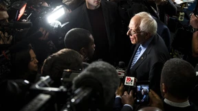 Demokraten gehen Sanders an