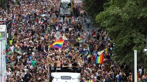 Hunderttausende Menschen beim Christopher Street Day