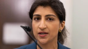 Sie könnte Amazon und Facebook das Fürchten lehren