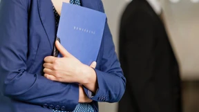 Firmen lassen sich mehr Zeit bei der Einstellung