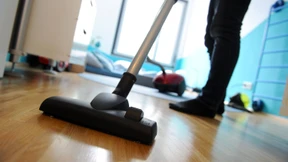 Energiefressende Sauger machen sich aus dem Staub