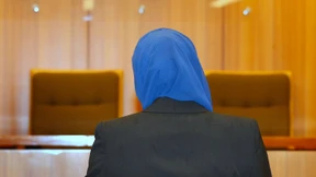 Ein Kopftuch hat im Gericht nichts verloren