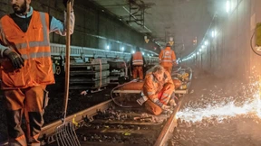 In Teilen des Frankfurter S-Bahn-Tunnels muss alles raus