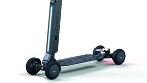 Audi baut an E-Scooter mit Skateboard-Funktion