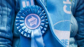 Seht nur, wie die Institutionen zerfallen