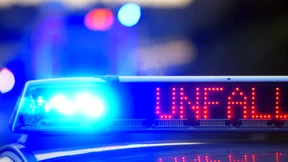 Unikat-Sportwagen bei Jungfernfahrt zu Schrott gefahren