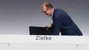 „Schrumpft die Commerzbank sich zu Tode,  Herr Zielke?“