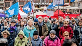 1000 Menschen bei Abschlusskundgebung der Ostermärsche