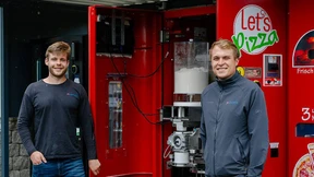 Frische Pizza aus dem Automaten