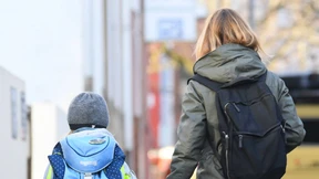 Frauen verdienen im ganzen Leben nur halb so viel wie Männer