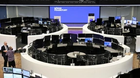 Sinkende Rohölvorräte setzen Börsen unter Druck