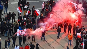 Straßenschlacht an Polens Gedenktag