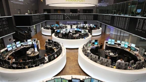 Dax nähert sich den 10.000