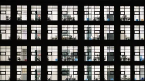 Büros stehen leer, Peter Feldmann wird gemahnt