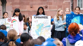 Kinder füllen den Frankfurter Paulsplatz mit ihren Wünschen