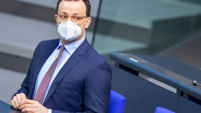 Spahn soll im Bundestag zu Schnelltests Stellung nehmen