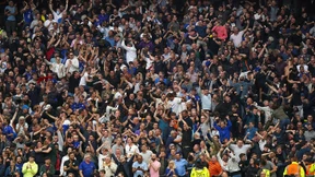 Stehplätze in englischen Fußballstadien wieder erlaubt