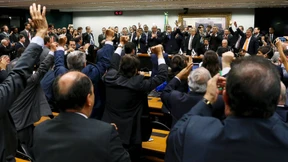 Ertrinkende können einander nicht retten