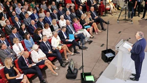 Frankreichs Regierung droht das Aus