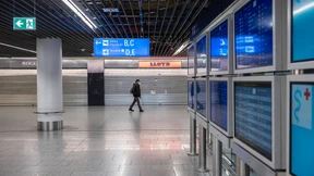 Nur der Frachtumschlag wächst im Februar