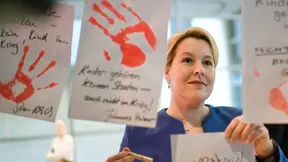 Zeichen gegen den Einsatz von Kindersoldaten
