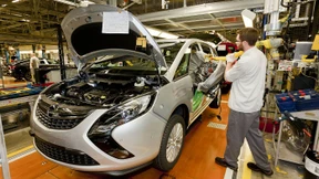 GM erwägt Verkauf von Opel an Peugeot