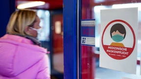 Buschmann erwartet für den Herbst Maskenpflicht für Innenräume