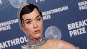 Katy Perry fliegt mit Partnerin von Bezos ins All