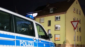 200 Menschen stören Polizei bei Festnahme eines 18-Jährigen