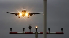 Tausende Fluggäste müssen umplanen