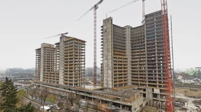 Adler verkauft und wertet ab