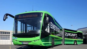 Hessens erster E-Linienbus auf Jungfernfahrt