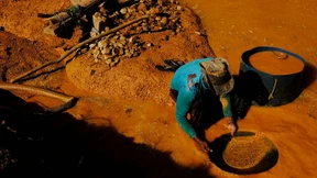 Covid-Impfungen für 15 Gramm Gold verkauft