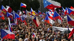 Gegen hohe Preise und die NATO