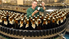 Bitburger will Kneipen mit Gratis-WLAN ausstatten