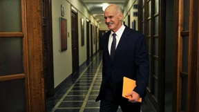 Papandreou wirbt in Athen für Referendumsplan